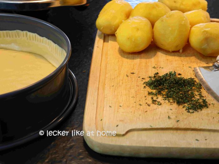 Kartoffel - Tarte - 10 Kartoffeln für die Füllung